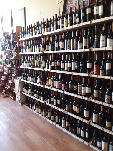 Wine Store «Market Wines», reviews and photos, 128 W Elder St, Cincinnati, OH 45202, USA