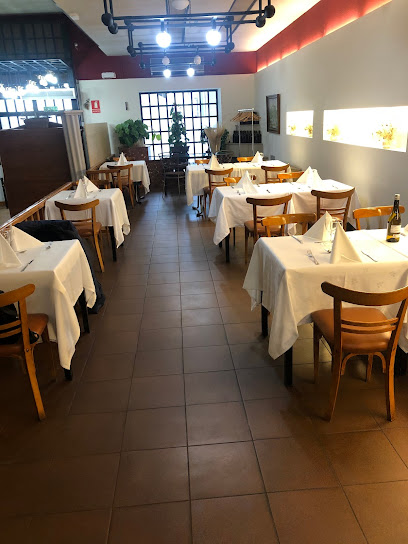 Restaurant La Masia - Carrer Democràcia, 16, 25007 Lleida, Spain