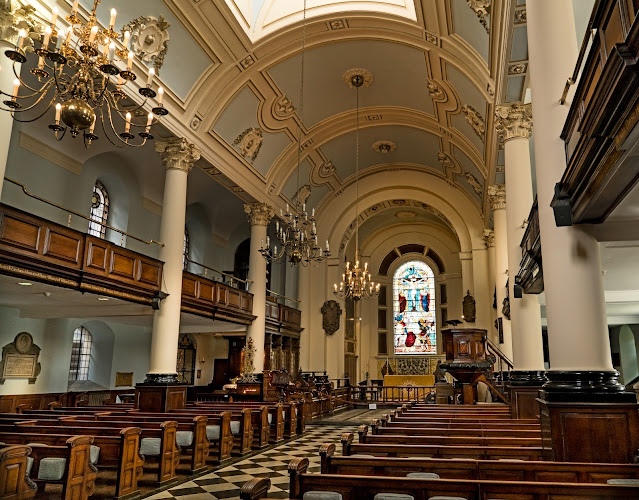 Reviews of St Botolph-without-Bishopsgate in London - Church