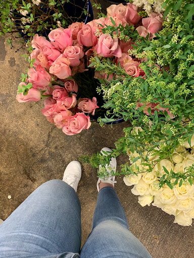 Flower Designer «Bramble and Bee», reviews and photos, 311 Commerce St, Tomball, TX 77375, USA
