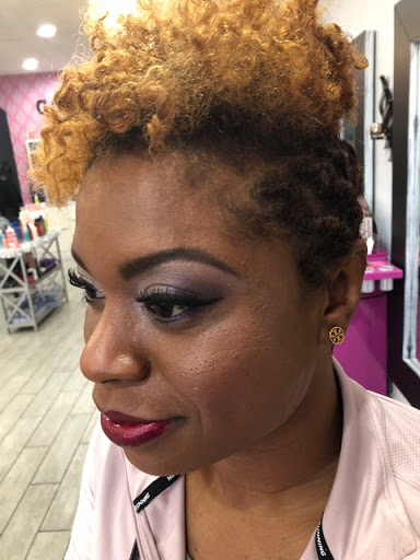 Hair Salon «Hello Beautiful Salon», reviews and photos, 1021 N Federal Hwy, Fort Lauderdale, FL 33304, USA