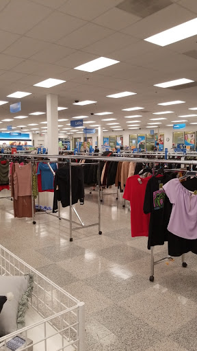 Clothing Store «Ross Dress for Less», reviews and photos, 17171 Bothell Way NE, Lake Forest Park, WA 98155, USA