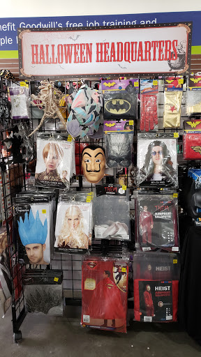 Thrift Store «Goodwill South Lake Union», reviews and photos, 411 Westlake Ave N, Seattle, WA 98109, USA