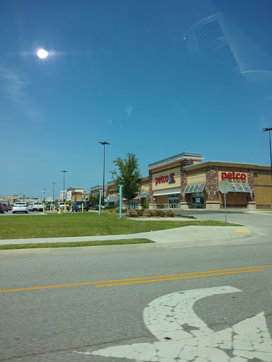 Pet Supply Store «Petco Animal Supplies», reviews and photos, 19767 Haynes Road, Catoosa, OK 74421, USA