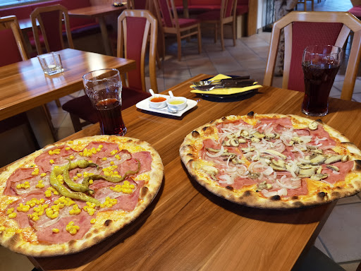 Pizzeria IL Castagno en Sankt Martin im Mühlkreis