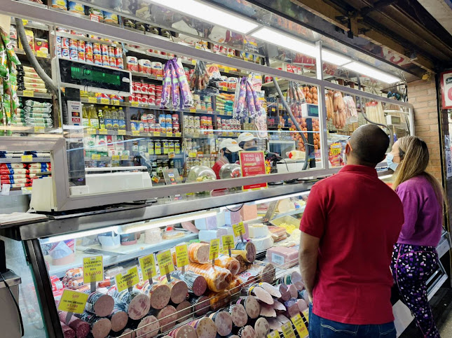 Opiniones de Rotisería Willy en San Joaquín - Supermercado
