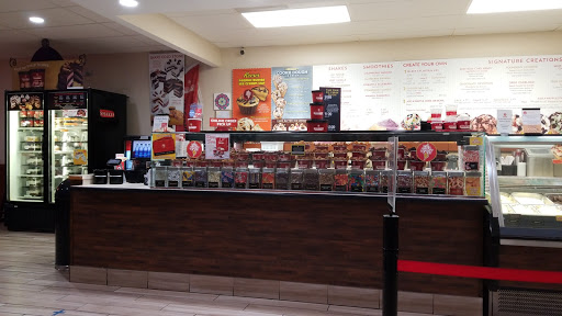 Ice Cream Shop «Cold Stone Creamery», reviews and photos, 147 Alexandria Pike #101, Warrenton, VA 20186, USA