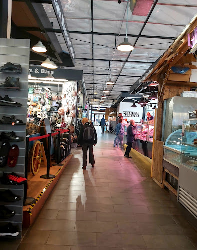Comments and reviews of Preston Market