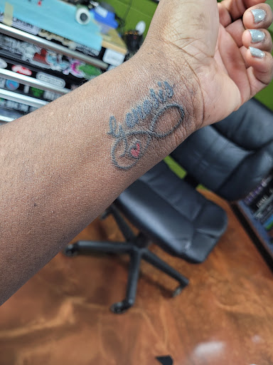 Tattoo Shop «Trinity Tattoo Co Inc», reviews and photos, 193 N US Highway 17-92, Longwood, FL 32750, USA