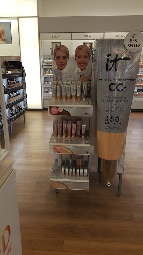 Hair Salon «Ulta Beauty», reviews and photos, 24235 Magic Mountain Pkwy, Valencia, CA 91355, USA