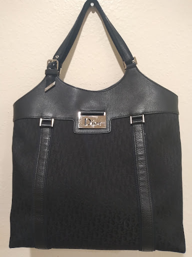 Antique Store «Too Much Stuff Quality Second Hand Treasures», reviews and photos, 1151 Grass Valley Hwy, Auburn, CA 95603, USA