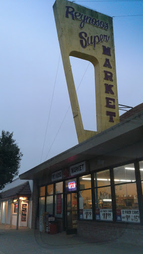 Reynoso Supermarket, 10750 Merritt St, Castroville, CA 95012, USA, 