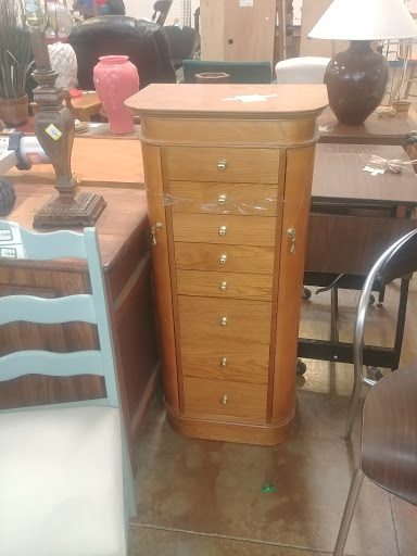 Thrift Store «Goodwill», reviews and photos, 1325 N Main St, Salinas, CA 93906, USA