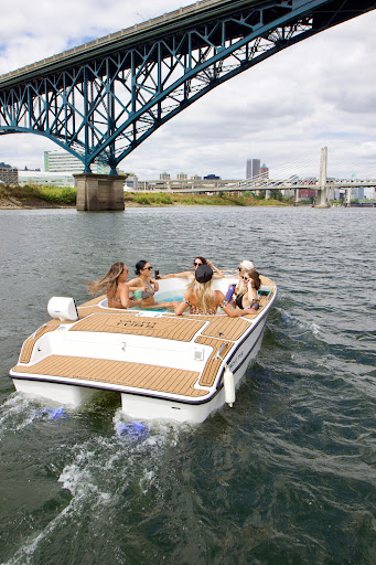 Yacht Tubs | Portland Boat Rentals