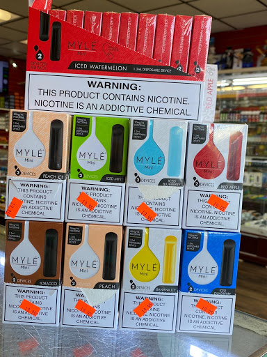 Tobacco Shop «J & J Tobacco», reviews and photos, 3273 Berlin Turnpike, Newington, CT 06111, USA