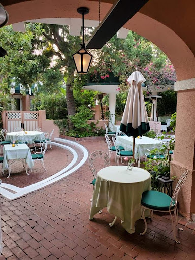 Outdoor seating at The Polo Lounge