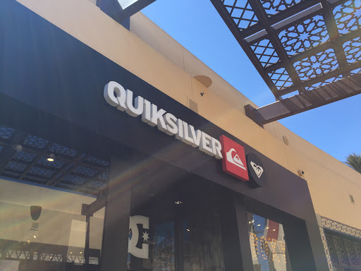Quiksilver, 71 Spectrum Center Dr #806, Irvine, CA 92618, USA, 