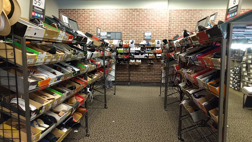 Shoe Store «DSW Designer Shoe Warehouse», reviews and photos, 17158 Redmond Way, Redmond, WA 98052, USA