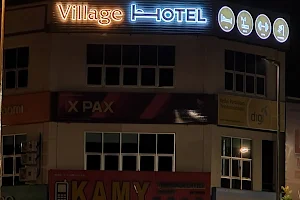 Village Hotel Kuala Ketil image