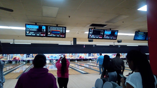 Bowling Alley «AMF Cranston Lanes», reviews and photos, 1450 Elmwood Ave, Cranston, RI 02910, USA