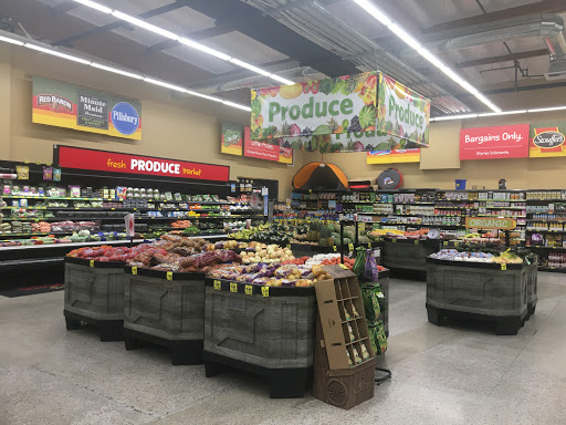 Grocery Store «Grocery Outlet Bargain Market», reviews and photos, 15719 Downey Ave, Paramount, CA 90723, USA