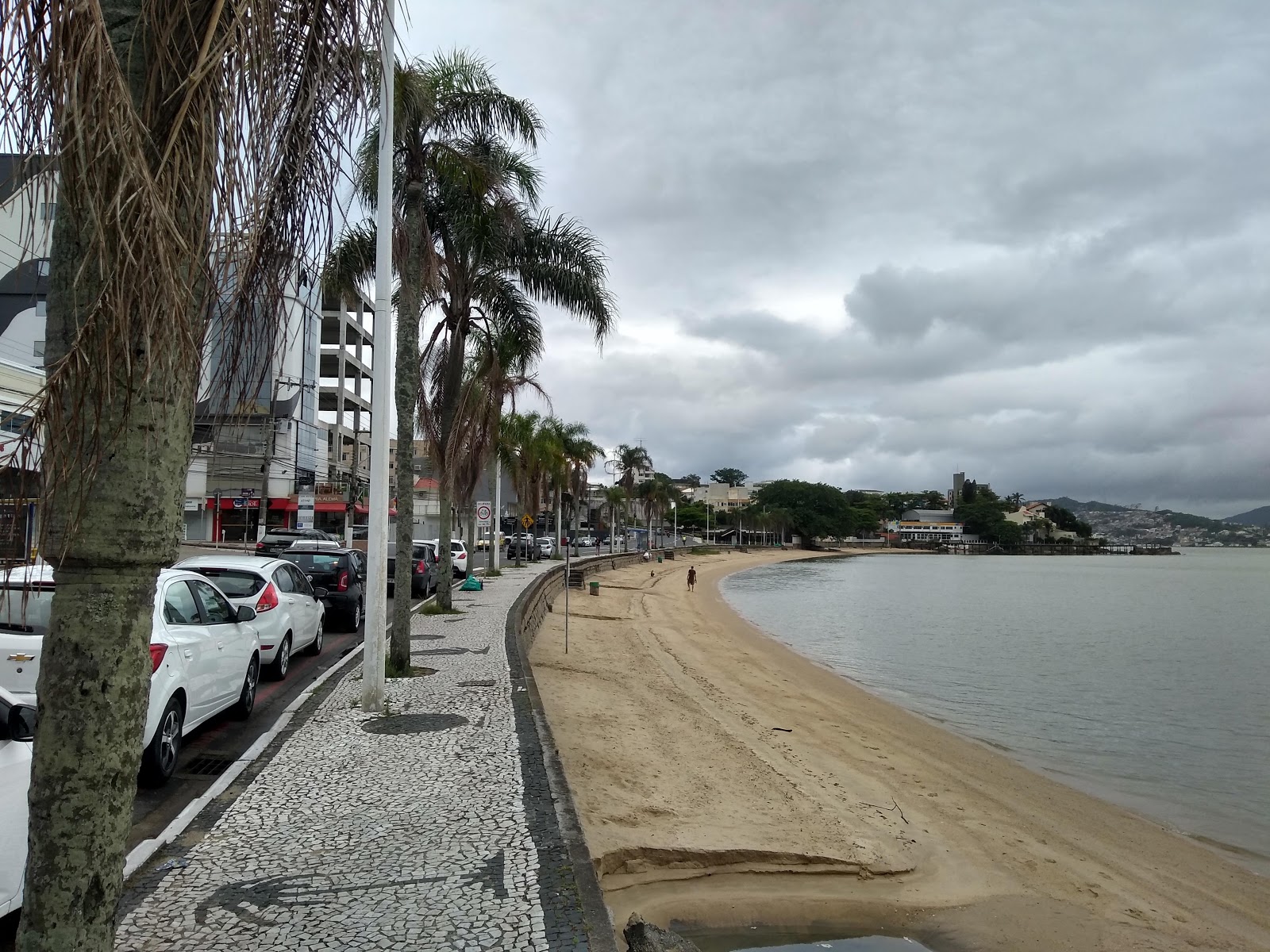 Zdjęcie Praia do Meio z przestronna linia brzegowa