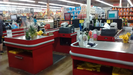 Grocery Store «Grocery Outlet Bargain Market», reviews and photos, 299 D St NE, Salem, OR 97301, USA