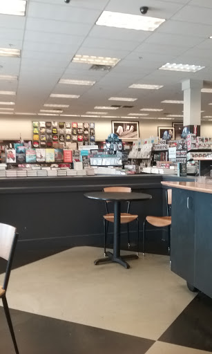 Office Supply Store «Staples», reviews and photos, 1772 Jonesboro Rd, McDonough, GA 30253, USA