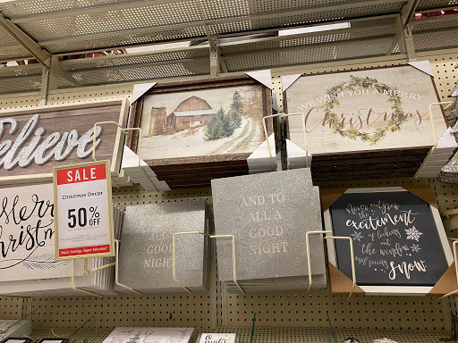 Craft Store «Hobby Lobby», reviews and photos, 7061 W 159th St B, Tinley Park, IL 60477, USA