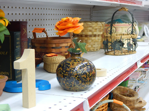 Thrift Store «Dav Thrift Store», reviews and photos, 1749 S Campbell Ave, Springfield, MO 65807, USA