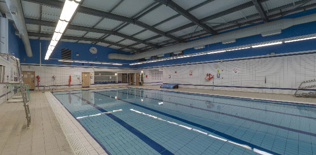 Reviews of John Smeaton Leisure Centre in Leeds - Sports Complex
