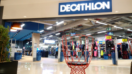 Decathlon Marseille Terrasses Du Port