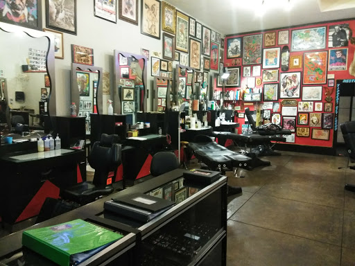 Tattoo Shop «Atomic Tattoos Ybor City», reviews and photos, 1712 E 7th Ave, Tampa, FL 33605, USA