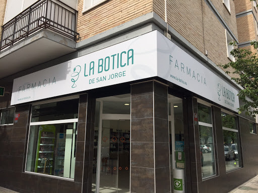 Información y opiniones sobre Farmacia La Botica de San Jorge – Lda Zuriñe Bañuelos de Pamplona