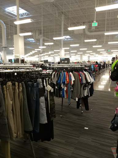 Department Store «Nordstrom Rack Tempe Marketplace», reviews and photos, 1900 E Rio Salado Pkwy, Tempe, AZ 85281, USA