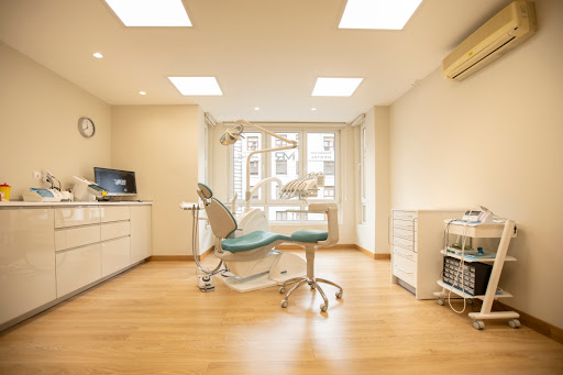 CLINICA DENTAL MARTIN RIVA EN SANTANDER en Santander, Cantabria