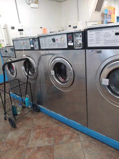 Laundromat «Hilo Laundromat & Drop Off», reviews and photos, 663 W Philadelphia St, York, PA 17401, USA