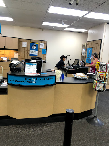 Mejor Notaría The UPS Store-Fallbrook