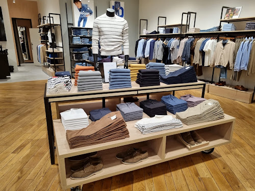 Magasin de vêtements pour hommes DEVRED1902 Colomiers