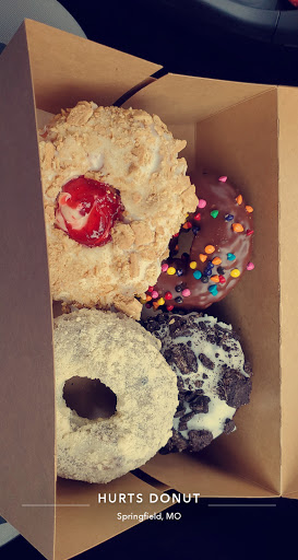 Donut Shop «Hurts Donut», reviews and photos, 1111 E Republic Rd #164, Springfield, MO 65807, USA