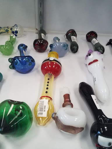 Tobacco Shop «Haven Smoke Shop», reviews and photos, 3205 W Saginaw St, Lansing, MI 48917, USA