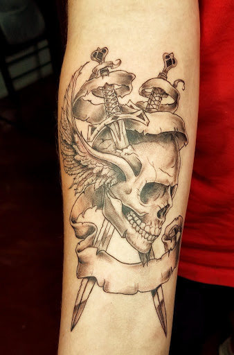 Tattoo Shop «Skin Quest Tattoos», reviews and photos, 3747 Broadway, Kansas City, MO 64111, USA