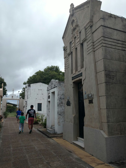 Cementerio Municipal de Santa Ana
