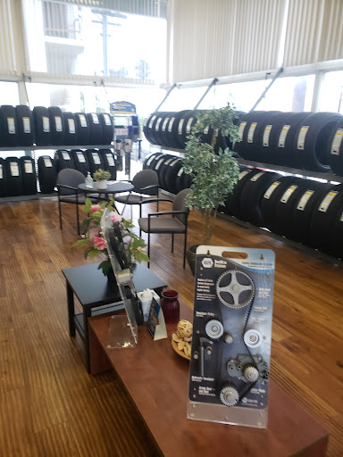 Auto Repair Shop «Family Auto Service», reviews and photos, 1027 Virginia Way, La Jolla, CA 92037, USA