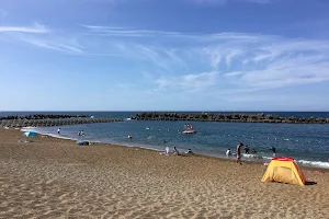 浜地海水浴場 image