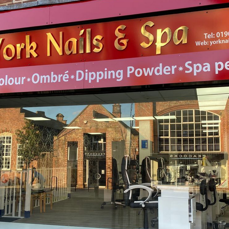 York Nails & Spa