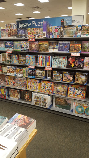 Book Store «Barnes & Noble», reviews and photos, 828 County Rd 42 W, Burnsville, MN 55337, USA