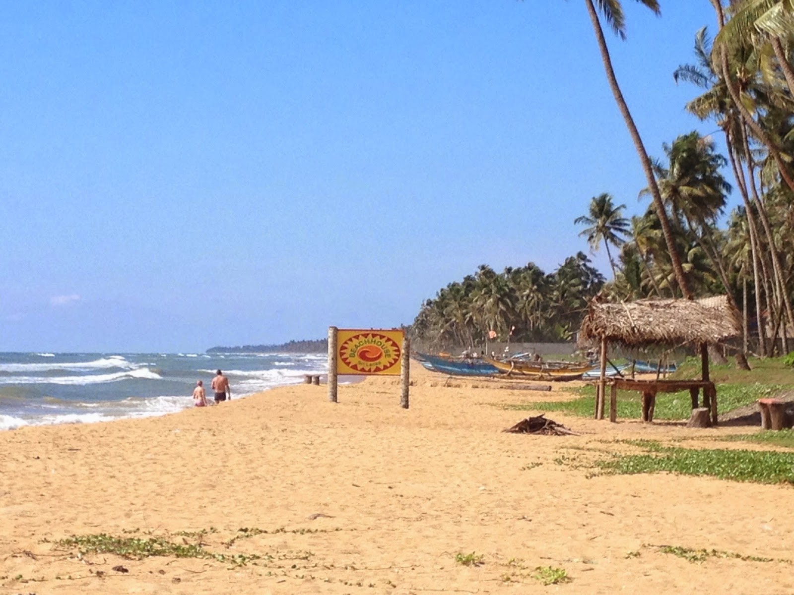 Foto von Pothupitiya Beach mit beiger sand Oberfläche