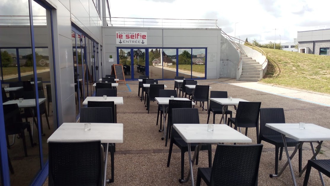 Cafétéria Le Selfie à Montval-sur-Loir