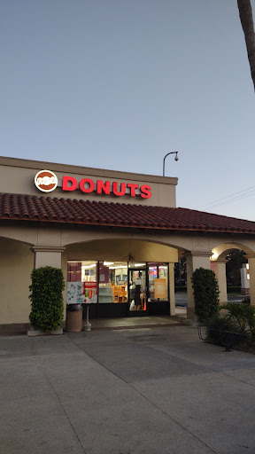 Donut Shop «Fresh Donuts», reviews and photos, 11030 Balboa Blvd, Granada Hills, CA 91344, USA
